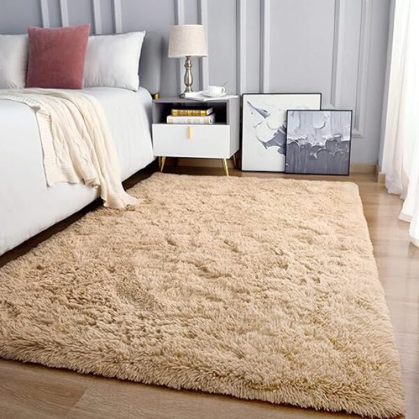 Beige Extra Soft Shaggy Rug, Non-Slip 15x20 cm
