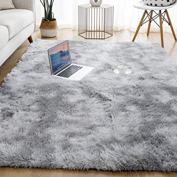 Fluffy Grey/White Velvet Rug - 120x160cm