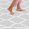 Grey Vinyl Quatrefoil Rug, 66x180 cm