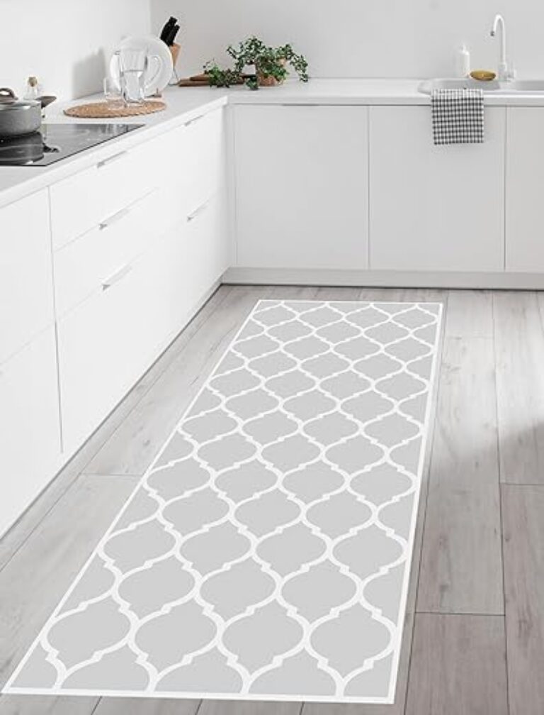 Grey Vinyl Quatrefoil Rug, 66x180 cm