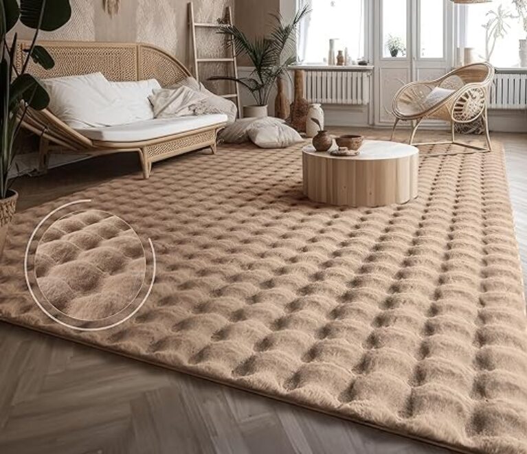High Pile Geometric Rug, Beige, 200x280 cm